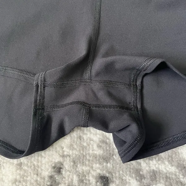 Lululemon Align High-Rise Short 2" - Image 4