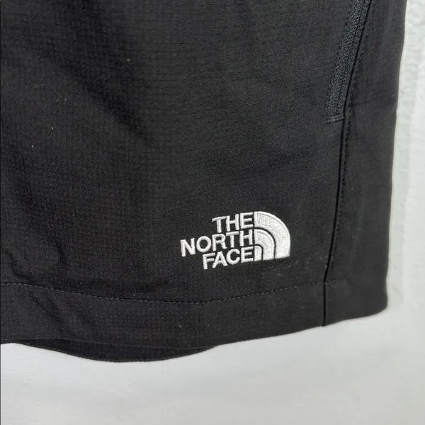 The North Face women’s soft shell full zip embroidered logo vest size small - Image 2