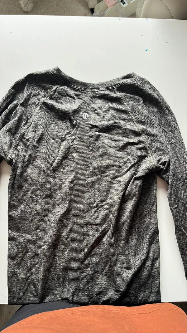 Lululemon Swiftly Long Sleeve Grey - Image 2
