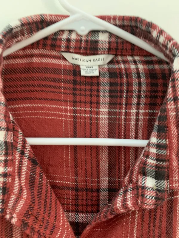 American Eagle Outfitters Button Shirt - Image 3