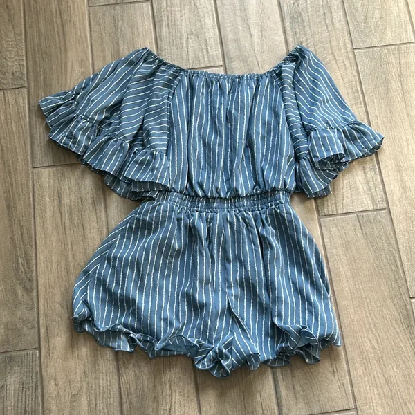 Free the roses stripe romper - Image 3