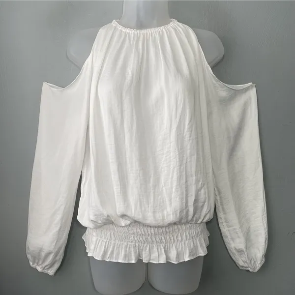 Dance & Marvel Cold Shoulder Peasant Top Size M White Boho Angel Coquette Milkmaid Ren Faire - Image 2