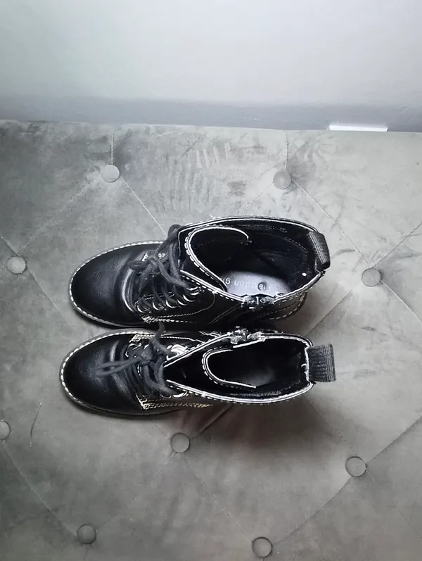 Black Grunge Platform Combat Boots 6M Madden Girl Punk Modern - Image 5