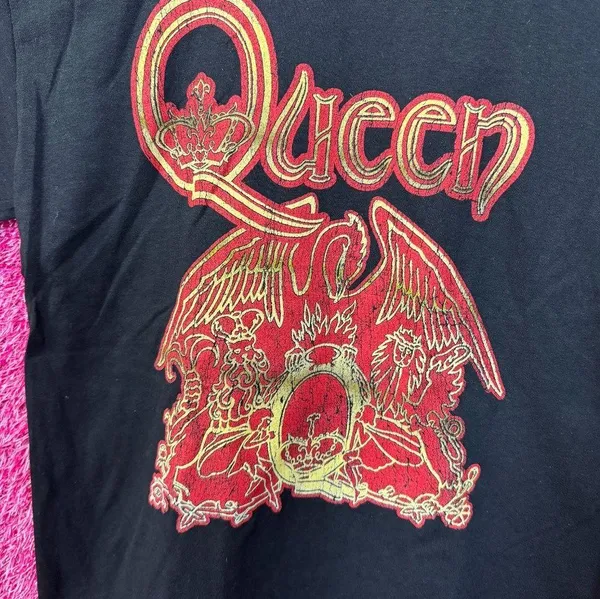 Queen A Night at the Opera Album Zodiac Crest Art Band Tee M - Image 2