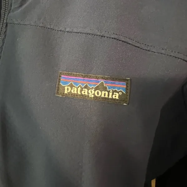 Patagonia Navy Full-Zip Softshell Jacket Women’s M UnitedHealthcare Children’s - Image 5