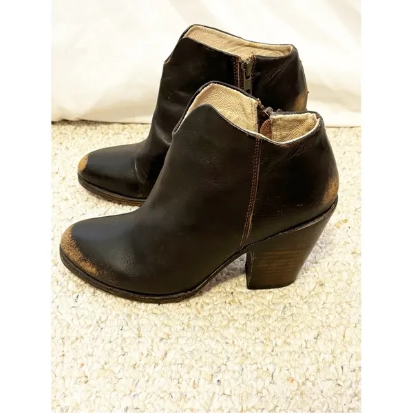 Freebird by Steven Detroit Ankle Bootie size 7 - Image 3