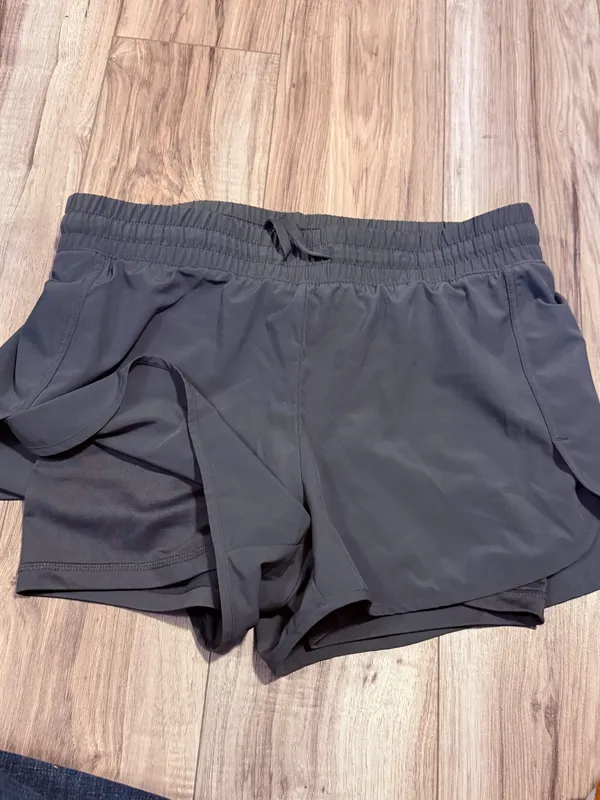Athletic shorts Gray Size M - Image 2
