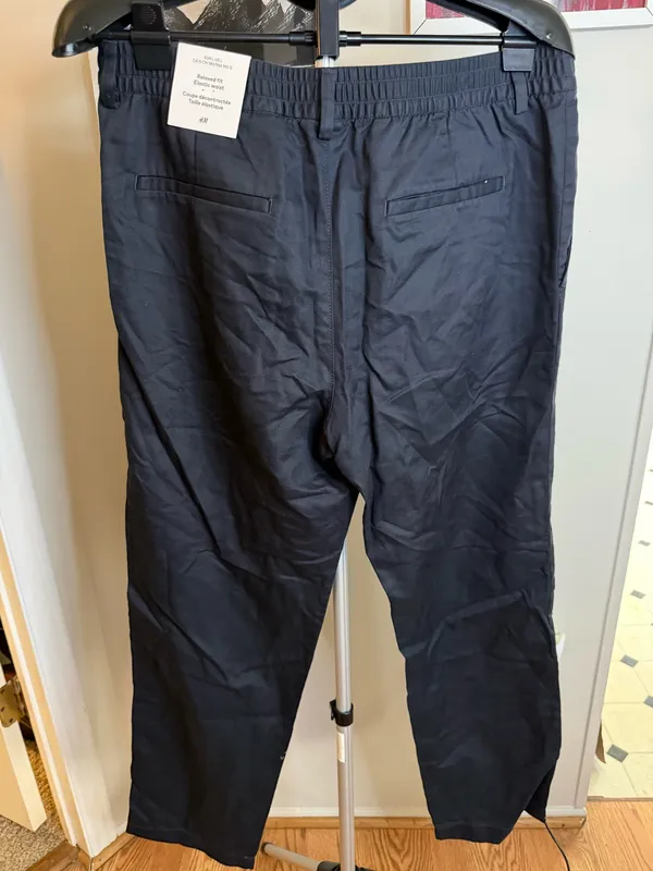 H&M Men's Regular Fit Lyocell Blend Trousers Size L - Image 4
