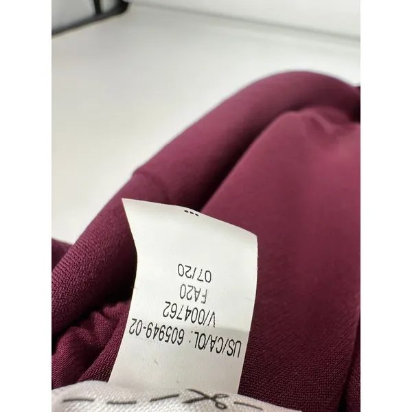 Banana Republic Factory Burgundy Surplice‎ V-Neck Tank Top Women's Size X-Small - Image 7