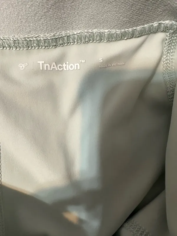 Aritzia TNA Skirt Mini - Image 2