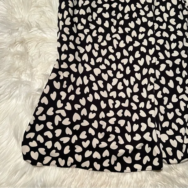 Ann Taylor Women's Size XS Pull On‎ A-Line Skirt Black White Heart Print Midi - Image 8