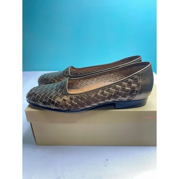 Shimmering Woven Loafers - Stylish Comfort‎ - Image 6