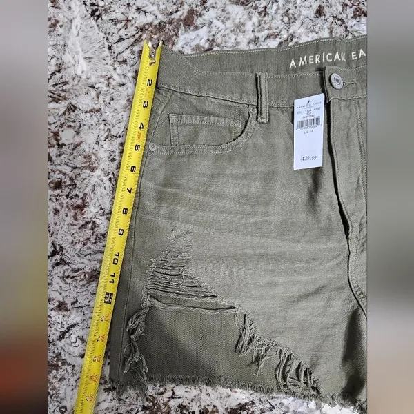 American Eagle Highest Rise Mom Shorts – Size 14 - Image 6