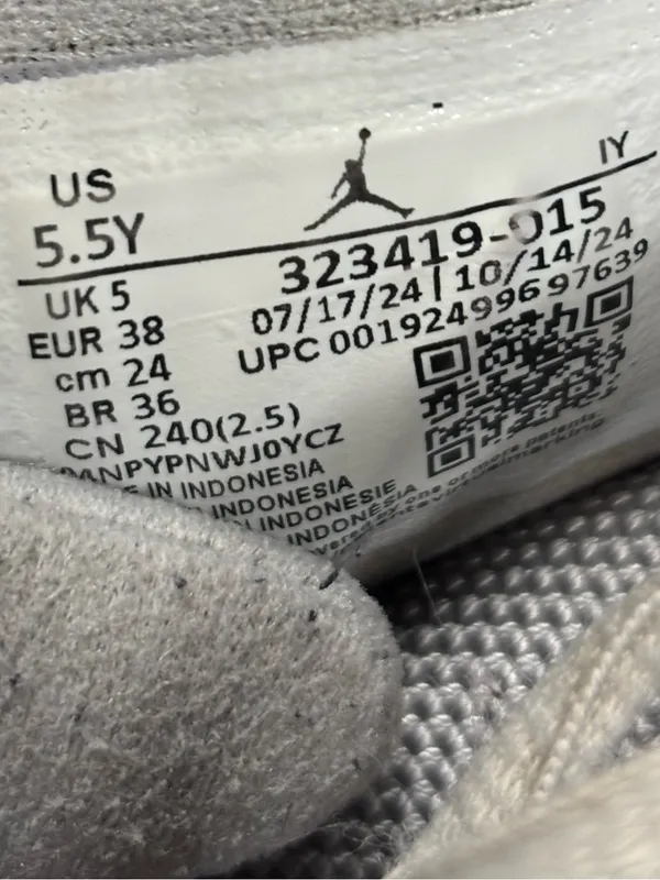 Jordan 6 Rings GS Cool Grey White Patent Leather Sneakers 323419-015 Youth 5.5Y - Image 3