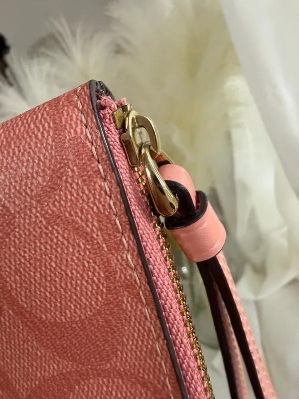 Coach pink wristlet - Image 6