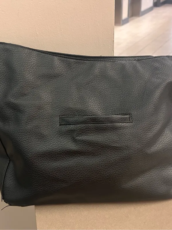London Fog Black Pebbled Leather Shoulder Bag Preowned - Image 4