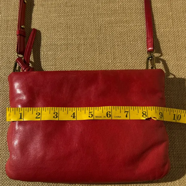 Madewell The Puff Crossbody Bag in Red Leather - Image 11