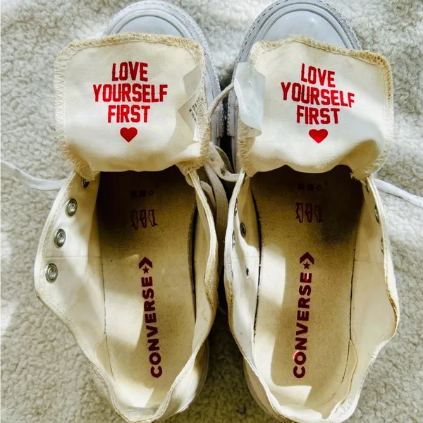 Converse platform shoes. Love fearlessly on the side & small heart on the back. - Image 7