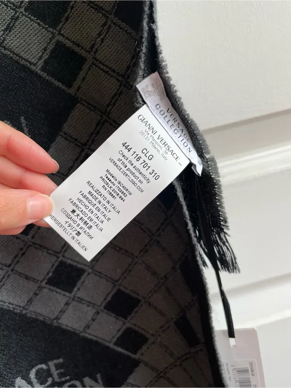 Versace Collection Logo Argyle Plaid Scarf Wool Blend  16”x70” NWT - Image 3