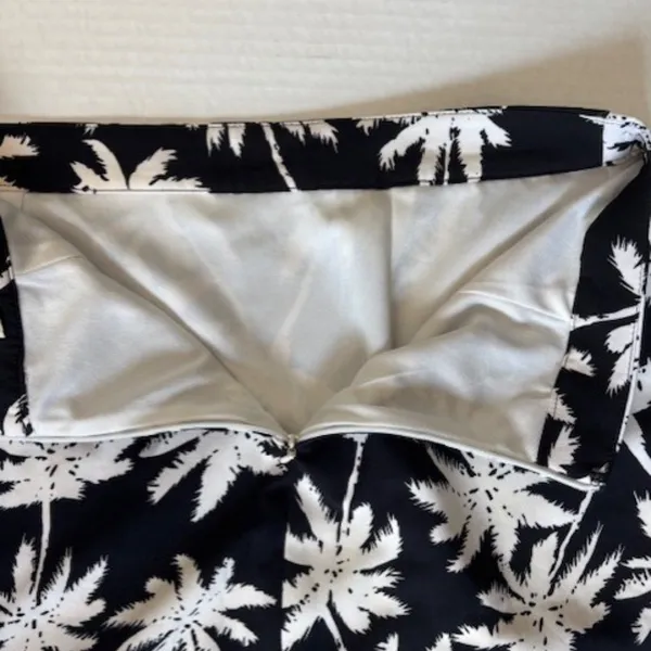 Gianni Bini Women's Skirt L Black White Palm Tree Pencil Skirt Tropical Resort - Image 3