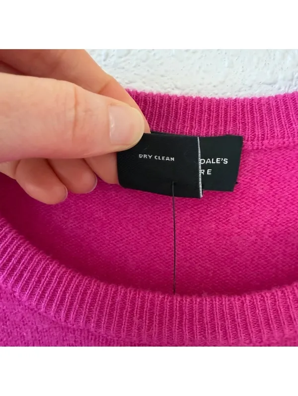 C By Bloomingdale’s 100% Cashmere Crewneck Sweater Size Small Cherry Blossom - Image 5