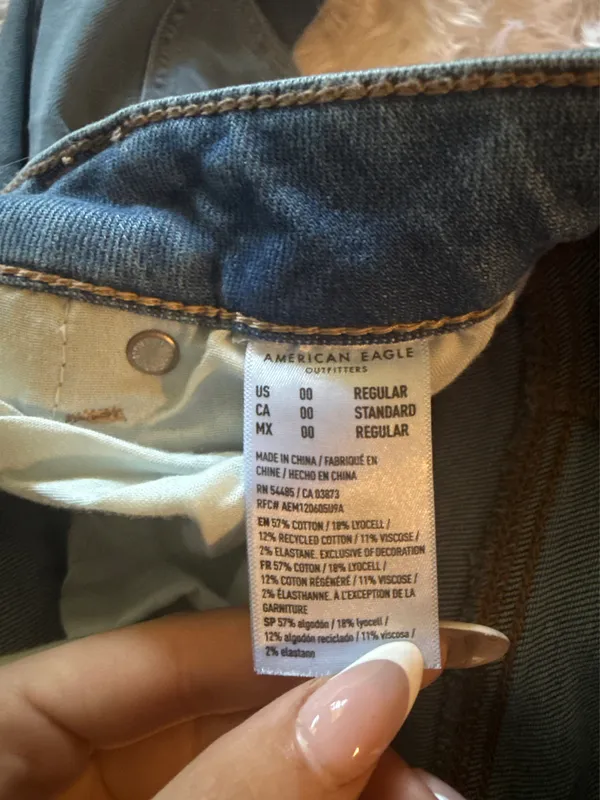 American Eagle Cargo Jeans - Image 5