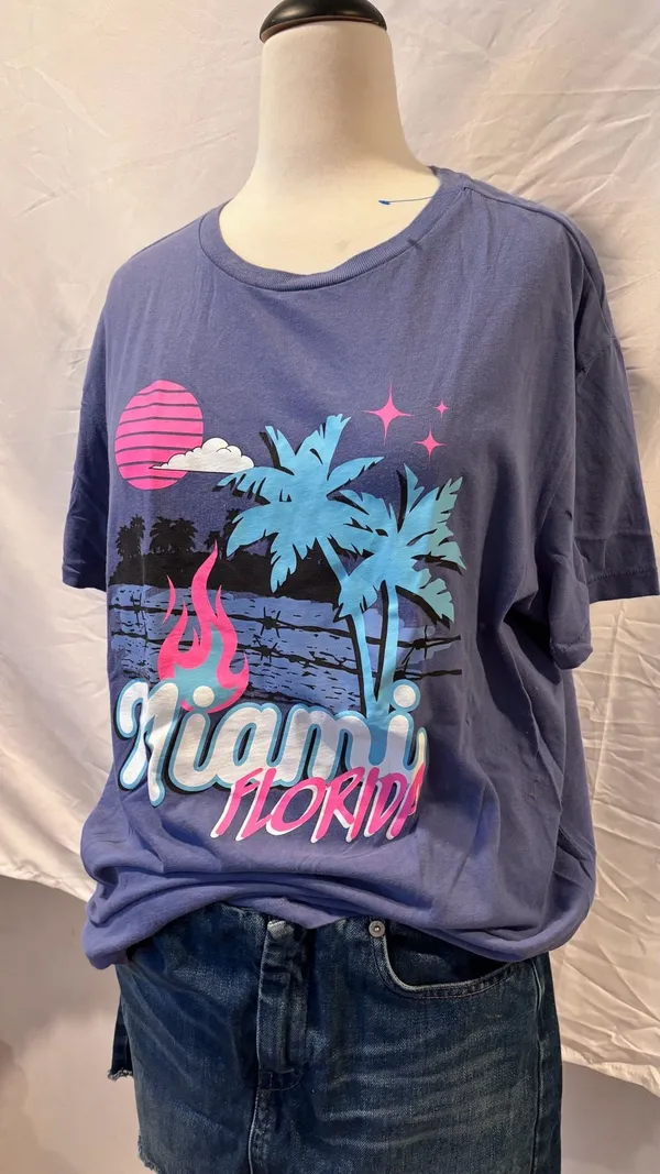 Miami Beach Sunset Comfort Colors T-shirt - Image 5