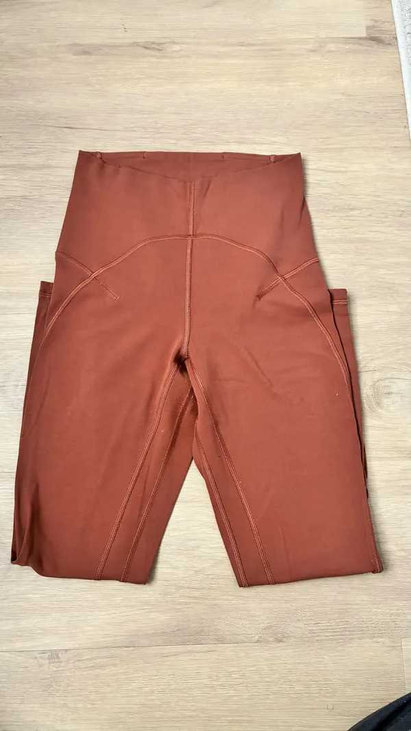 Keyhole Lululemon Leggings - Image 6