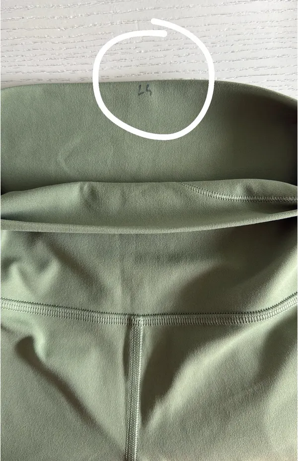 Lululemon Size 4 Align High-Rise 6” Biker Shorts in Desert Green - Image 8