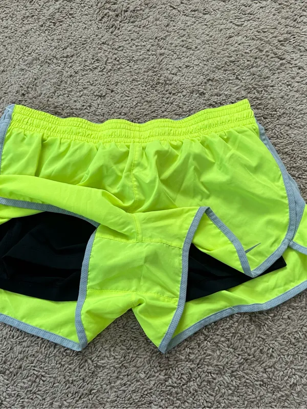 Women's Nike Dri-FIT Tempo Running Neon Yellow Lined Shorts Size L - Image 5