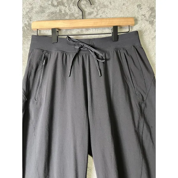 Lululemon License to Train High-Rise Pant Black Size 8 Athleisure Track Work Out - Image 2