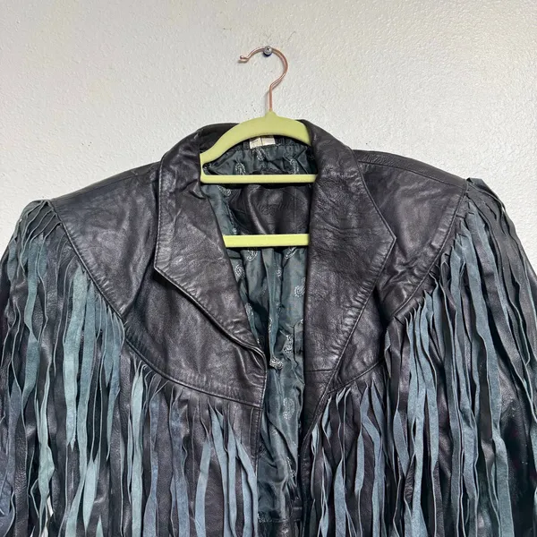 Vintage Black Leather Western Moto Fringe Cropped Jacket Sz M - Image 3