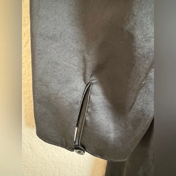 Aritzia Wilfred Bridgerton Satin Black long Sleeve Midi Dress size 8 $168 - Image 10