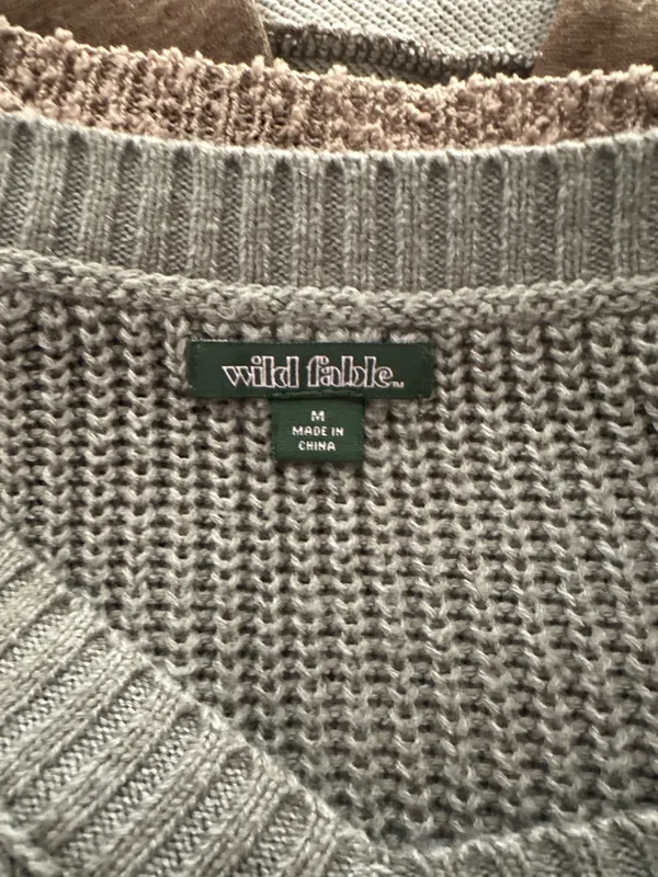 Wild Fable Cropped Sweater Grey - Image 3