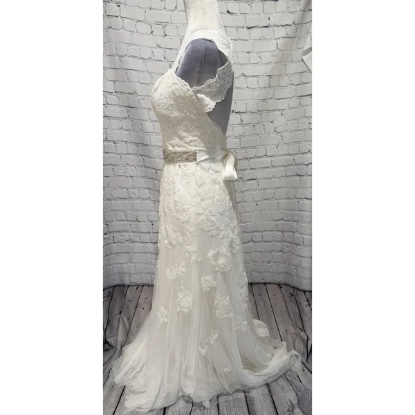 NWT David’s Bridal Ivory Cap Sleeve Lace Trumpet Wedding Dress Size 2 - $599 - Image 6