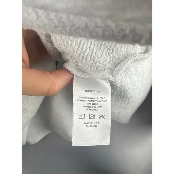Women’s I.S.M.B.S Medium Light Gray Smiley Cropped Sweater - Image 5