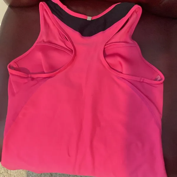 Nike Atthletic Too Size S - Image 4