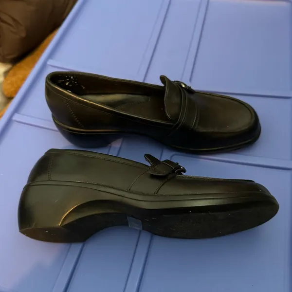 Clarks Black Leather Loafers Size 7 - Image 9