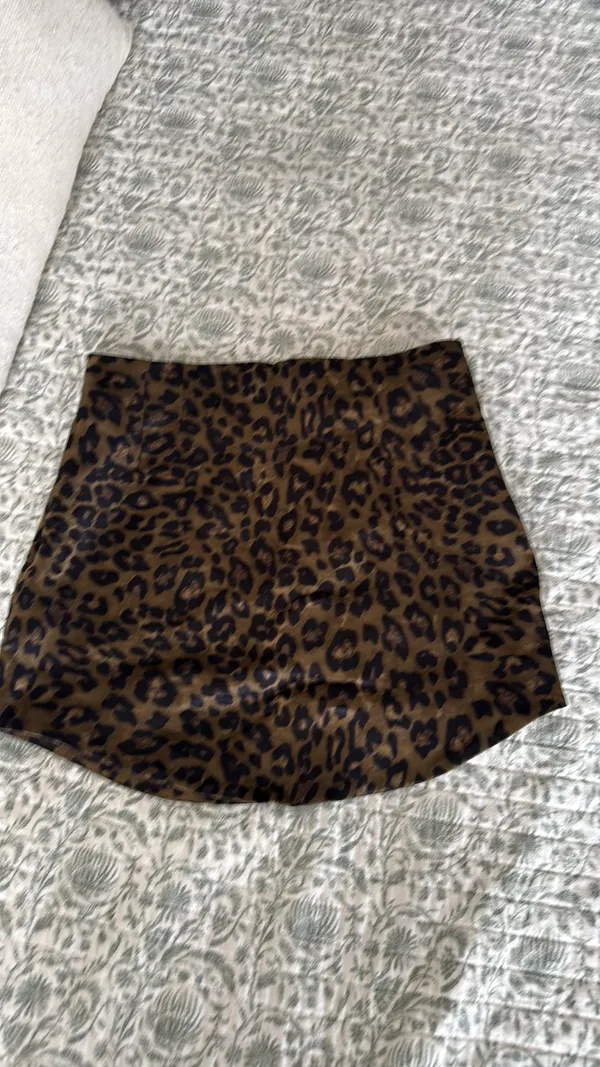 Zara cheetah skirt - Image 4