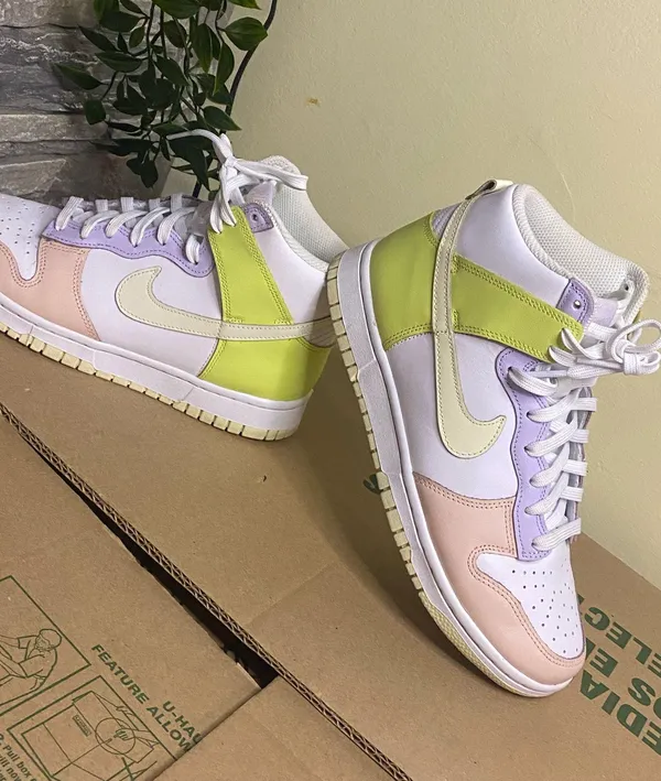 Nike Dunk High Women's Sneakers shoes Size 7.5 - Image 4