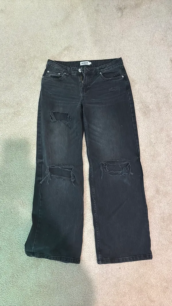 Low rise black jeans Size 0 - Image 4