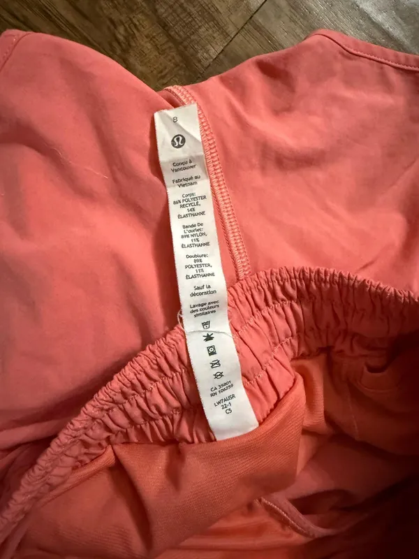 Lululemon Shorts Hotty Hot 2.5" - Image 3