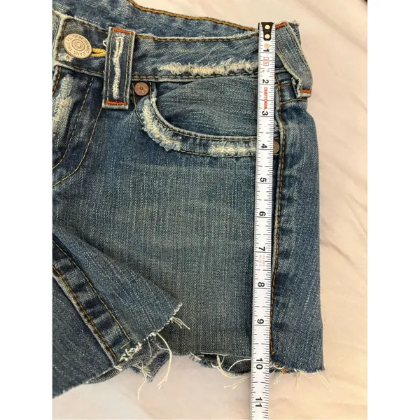 True Religion Bobby Cutoff Denim Shorts Distressed USA Size 24 - Image 7