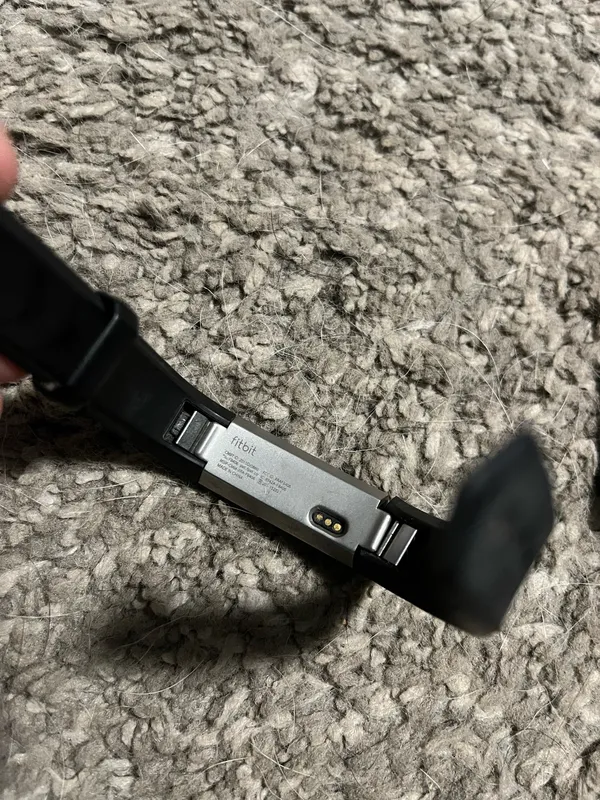 Fitbit Alta HR - Image 3