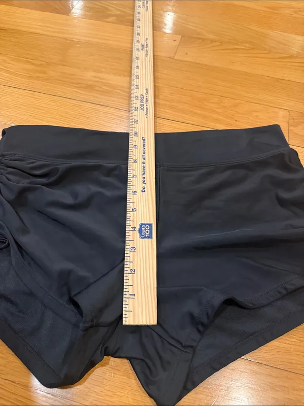 Unbranded black swim shorts size large. - Image 4