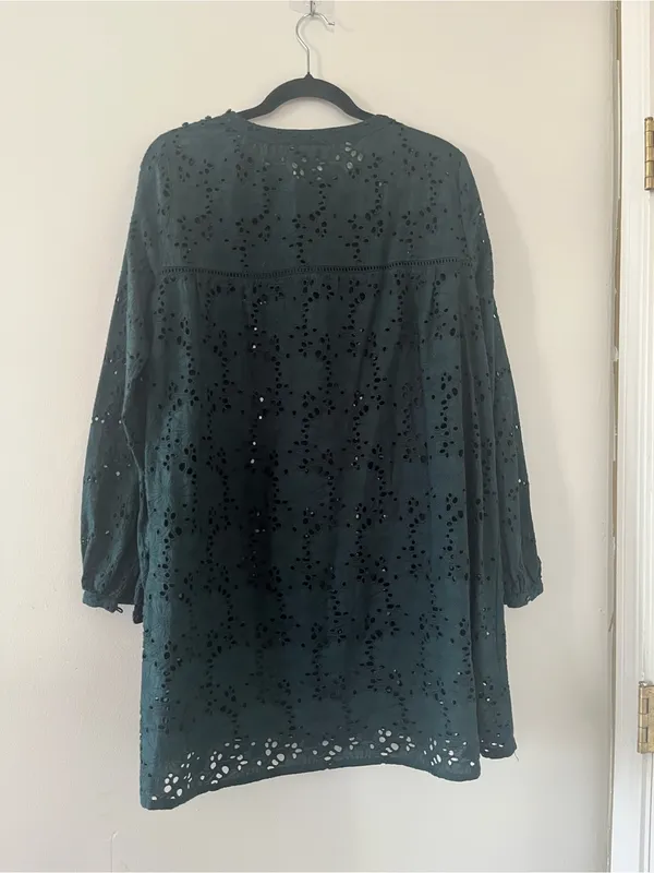 Zara Green Eyelet Tunic Top Large Dark Green Embroidered Cottagecore Forest - Image 5