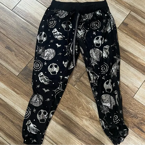 Disney Tim Burton nightmare before Christmas black and silver sweatpants - Image 4