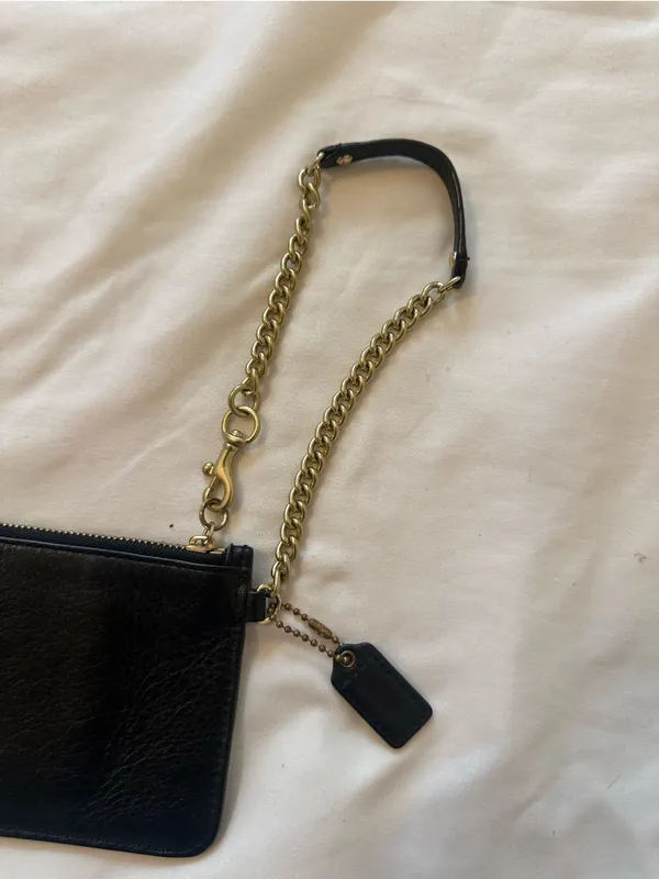 COACH | Madison wristlet black and gold - Image 5