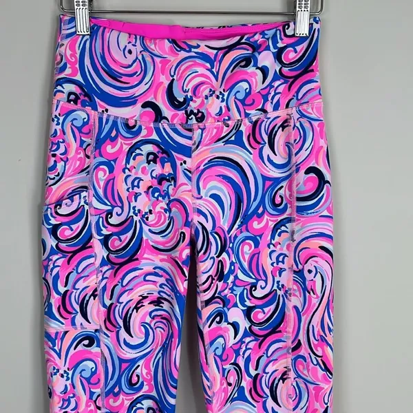 Lilly Pulitzer Weekender Luxletic‎ Leggings Crop Flamingoals Sz Small - Image 2