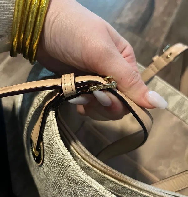 Michael Kors bag - Image 10